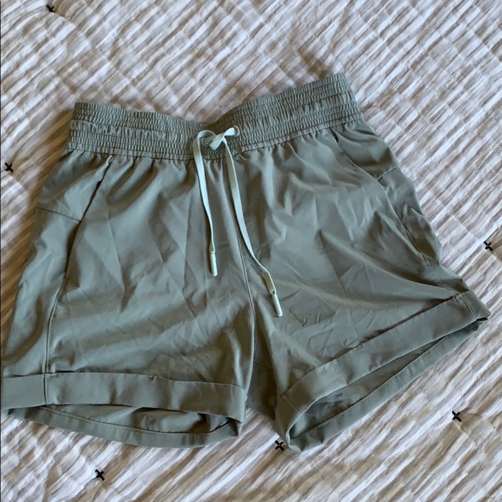 Lulu lemon sage green spring break shorts